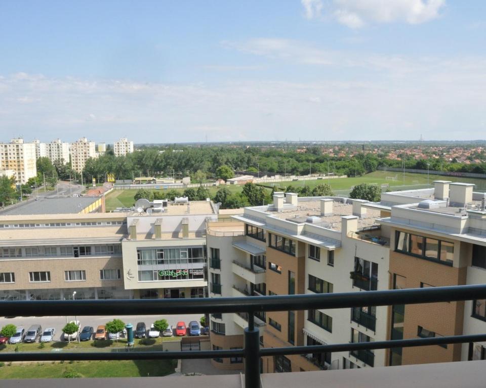 Tisza Palota Apartmanok Szeged Ruang foto