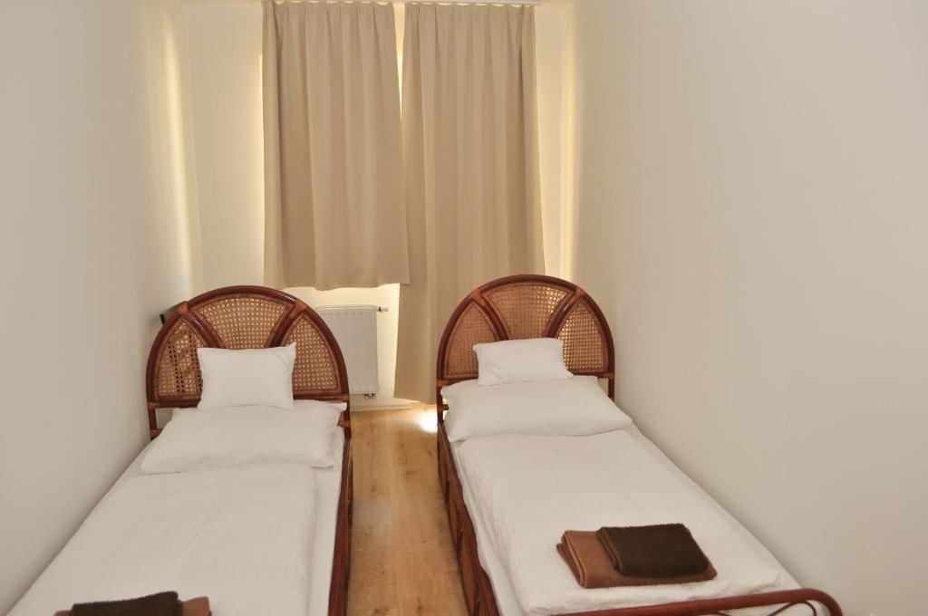 Tisza Palota Apartmanok Szeged Ruang foto