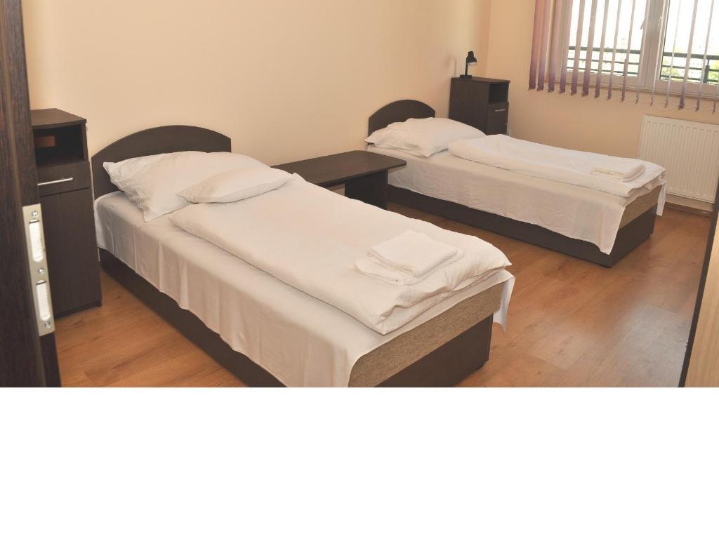 Tisza Palota Apartmanok Szeged Ruang foto
