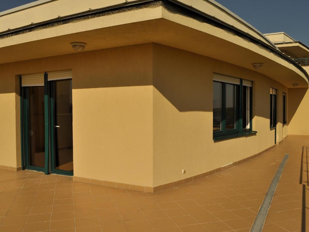Tisza Palota Apartmanok Szeged Ruang foto
